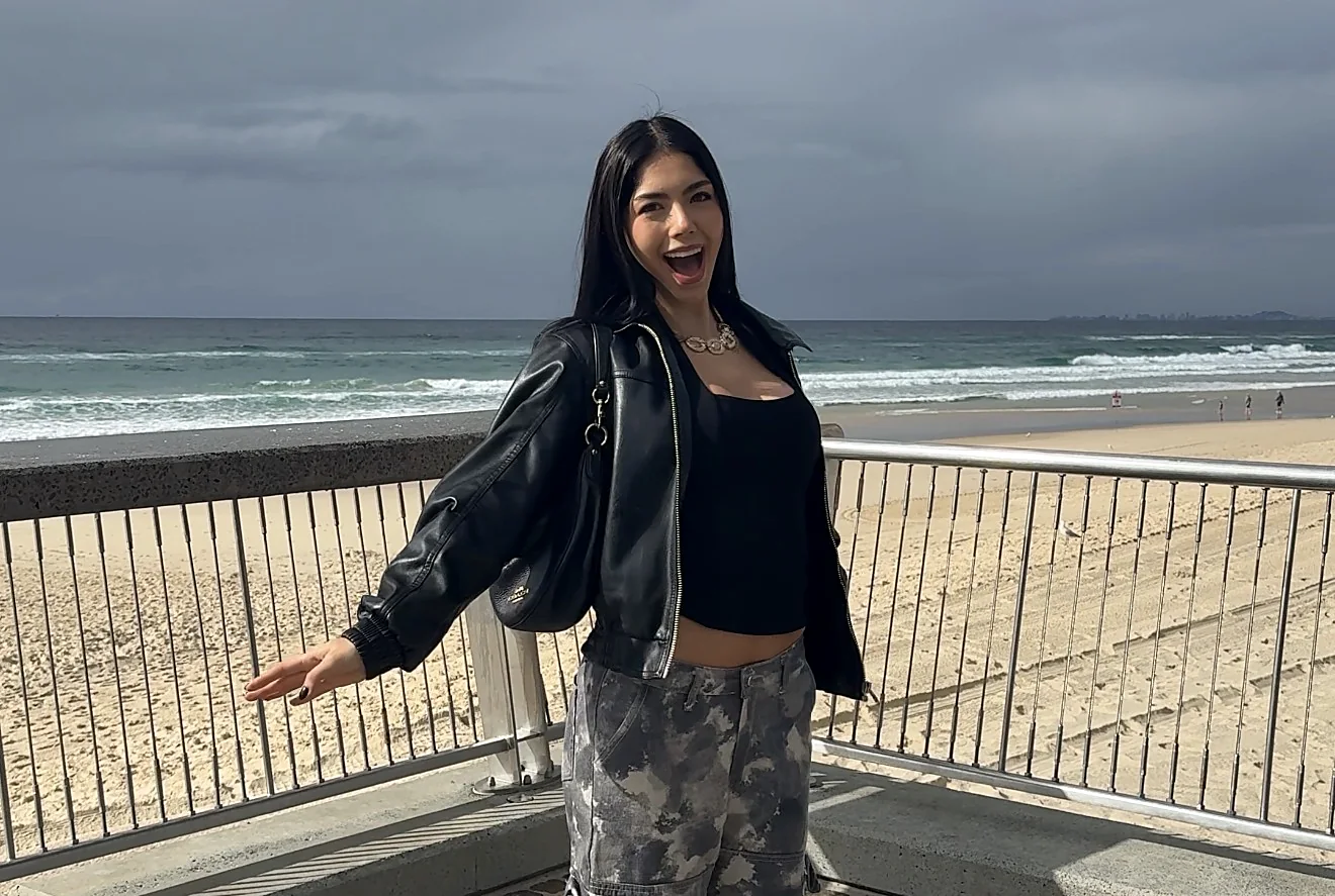 Thiemy na praia da Gold Coast